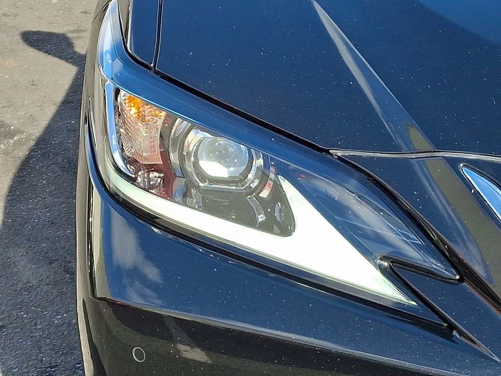 Used 2022 Lexus ES 350 w/ Premium Package image 9