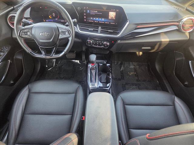 Used 2024 Chevrolet Trax RS w/ Sunroof Package image 17