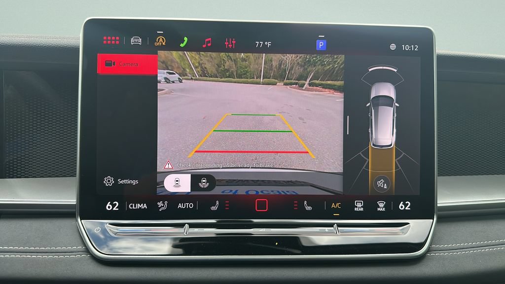 New 2026 Volkswagen Tiguan SE R-Line FWD image 16