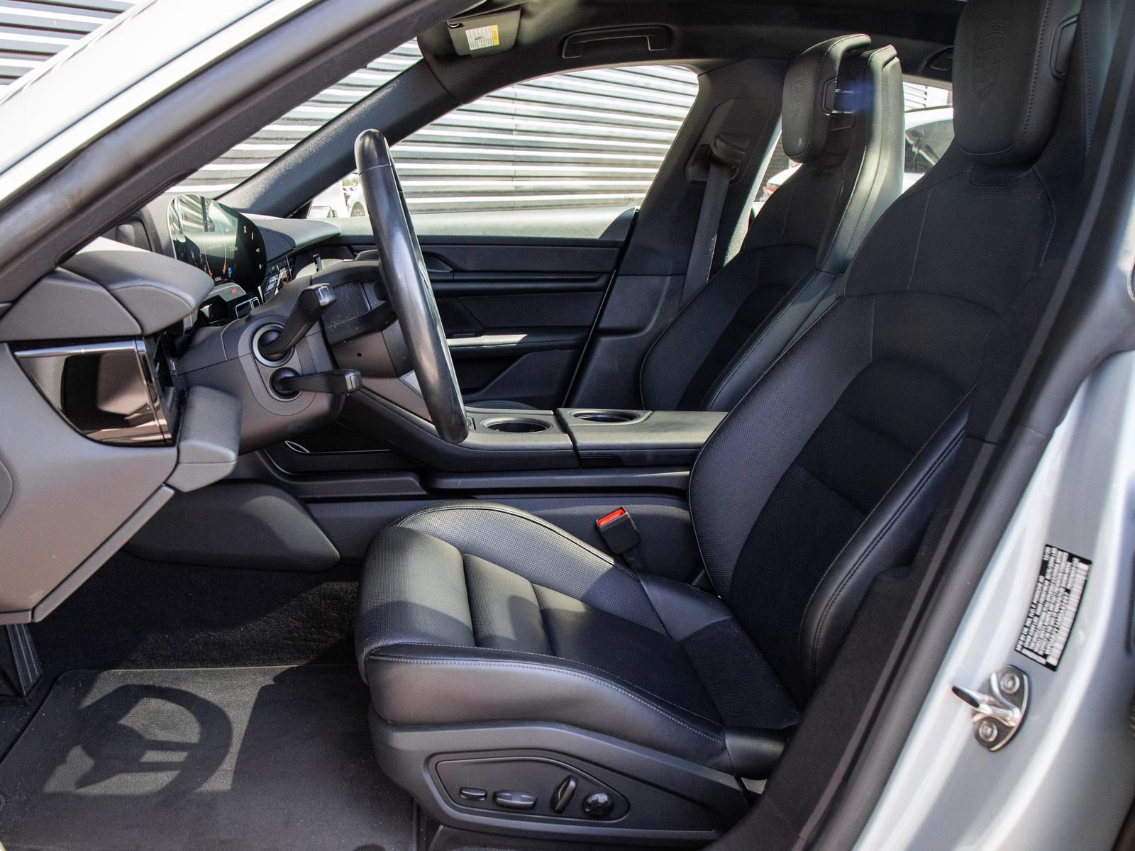 Certified 2021 Porsche Taycan 4S AWD/4WD image 5