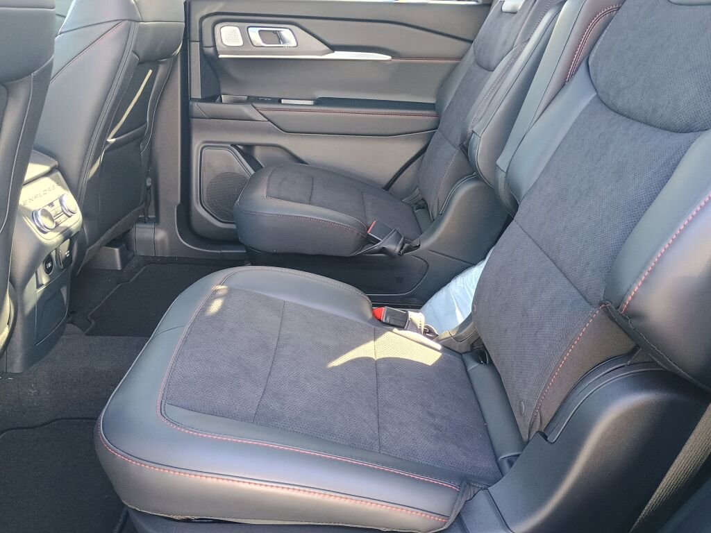 New 2026 Ford Explorer ST w/ Sun And Sound Package image 18