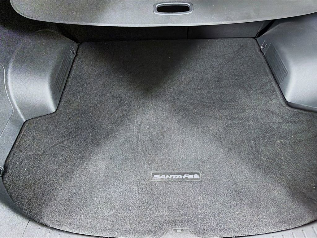 Used 2022 Hyundai Santa Fe SEL w/ Convenience Package image 16