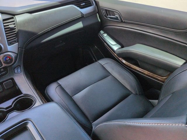 Used 2020 Chevrolet Suburban LT AWD/4WD image 18