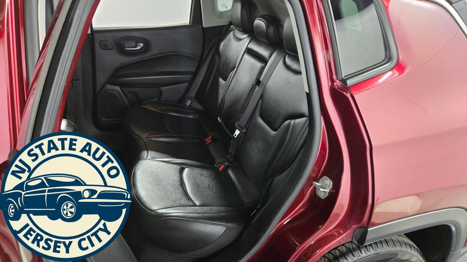 Used 2021 Jeep Compass Limited w/ Sun and Sound Group image 26