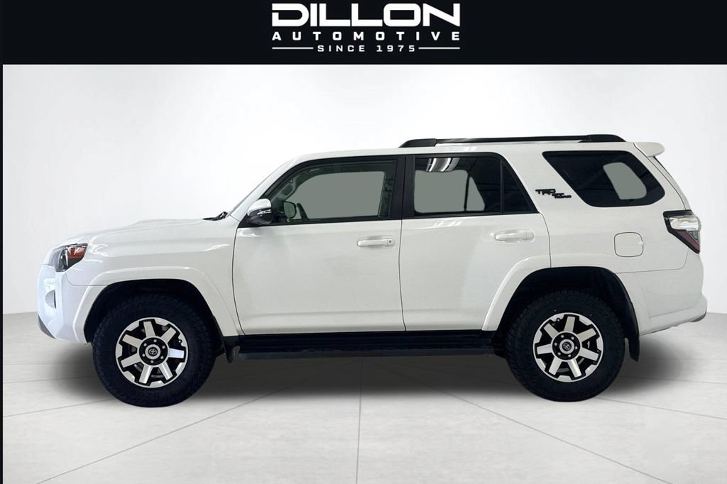 Used 2021 Toyota 4Runner TRD Off-Road Premium AWD/4WD image 7