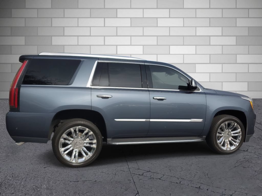 Used 2020 Cadillac Escalade Luxury AWD/4WD image 6