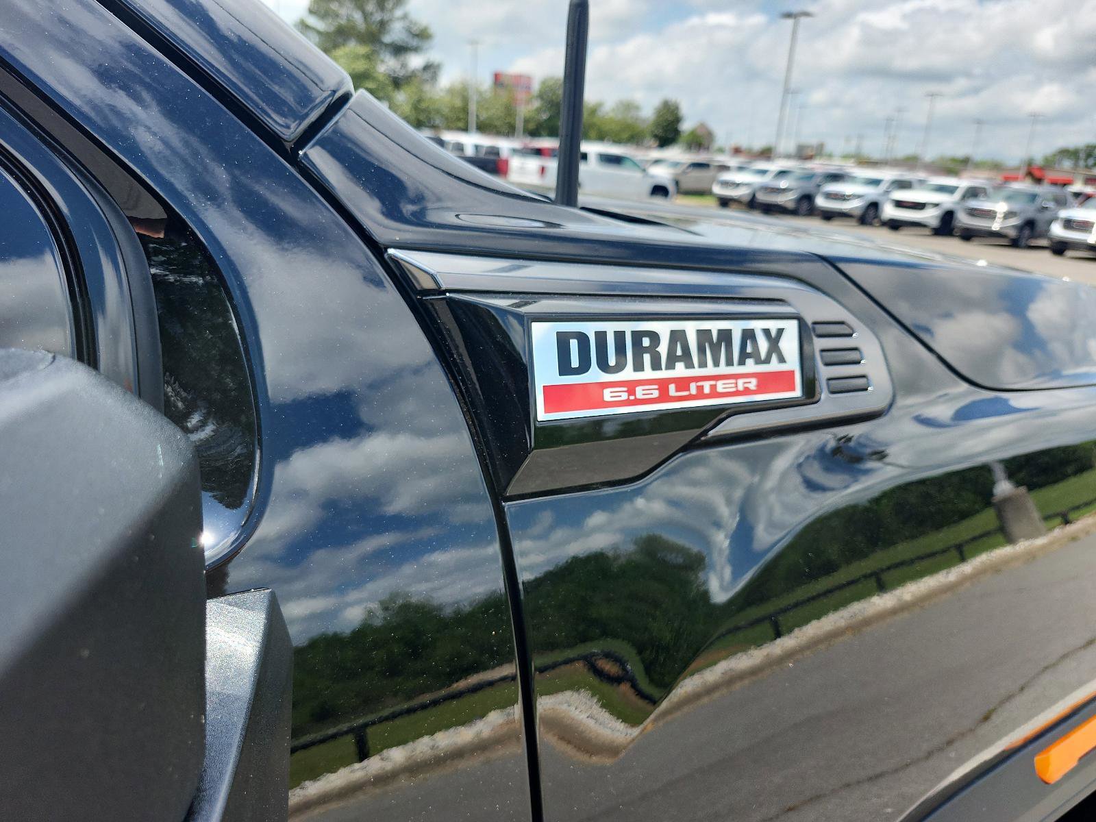 New 2026 GMC Sierra 2500 AT4 w/ AT4 Premium Plus Package AWD/4WD image 6