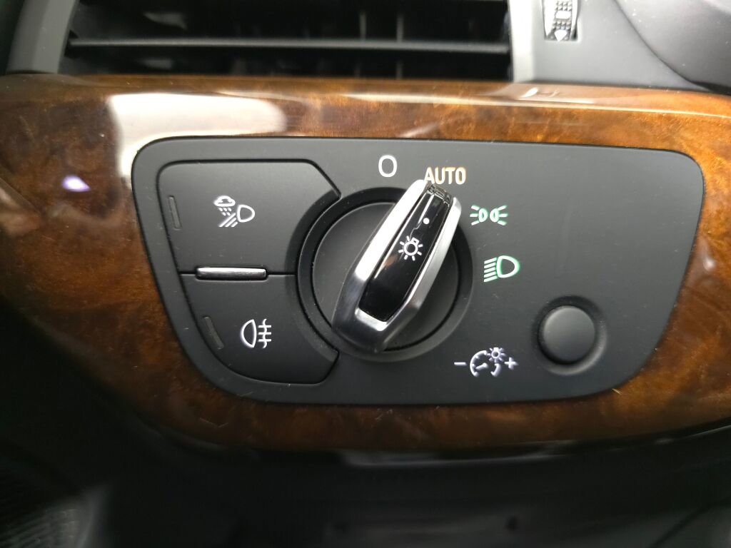 Used 2017 Audi A4 2.0T Premium Plus w/ Premium Plus Package image 21