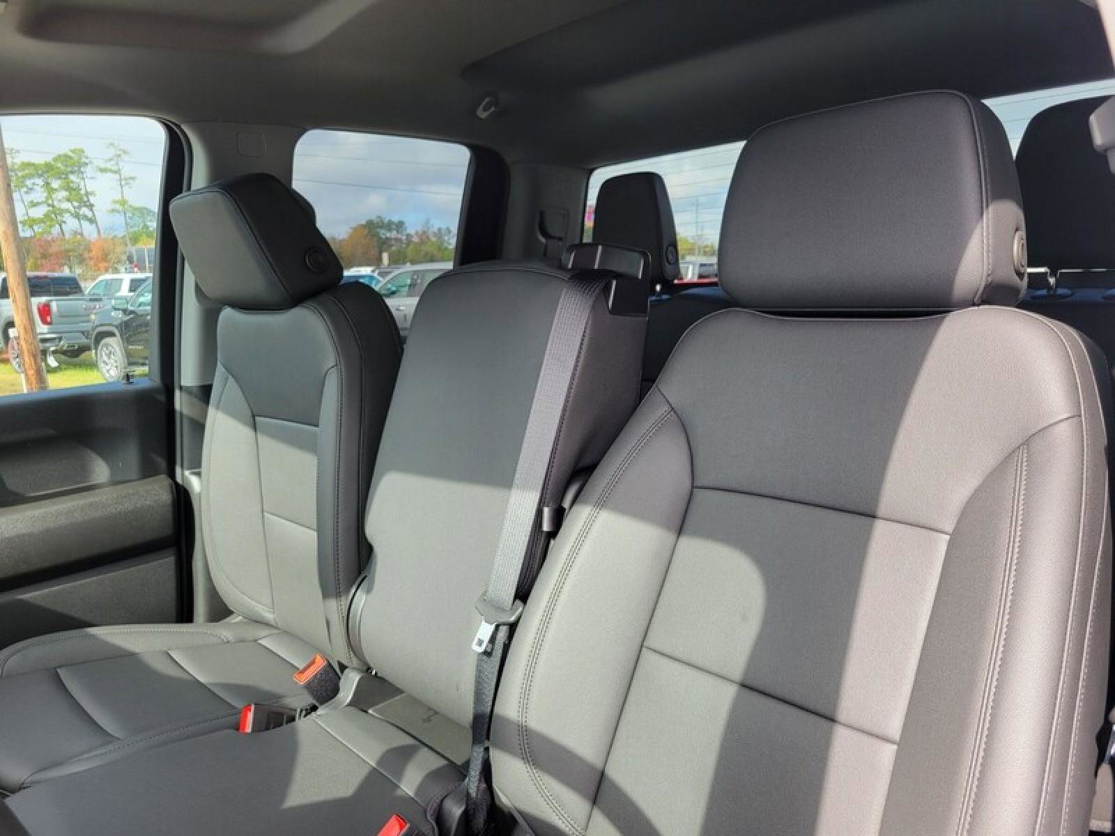 New 2026 GMC Sierra 2500 Pro w/ 1SA Pro Safety Plus Package AWD/4WD image 12