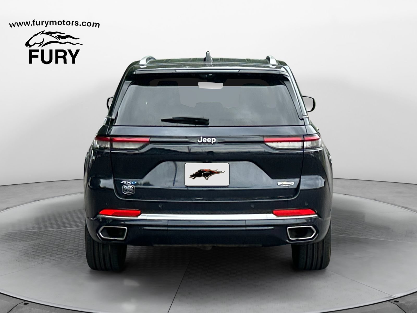 Used 2022 Jeep Grand Cherokee Summit AWD/4WD image 4