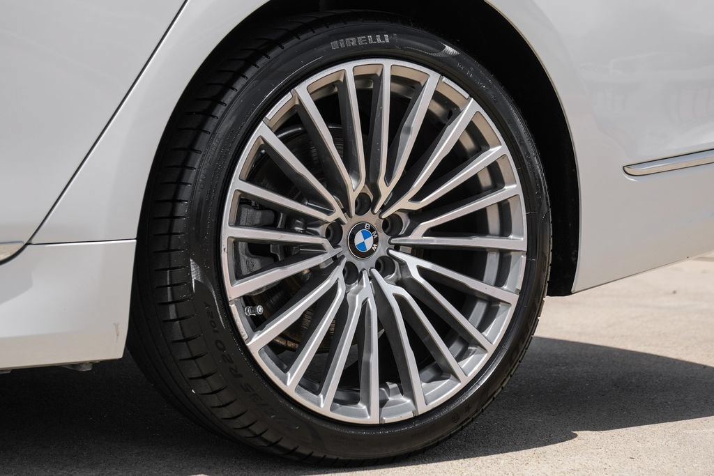 Used 2020 BMW 740i w/ Premium Package RWD image 72