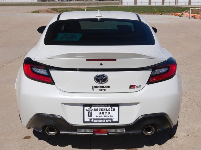 Used 2025 Toyota GR86 Premium w/ ALL Weather Mat Package (TMS) image 4