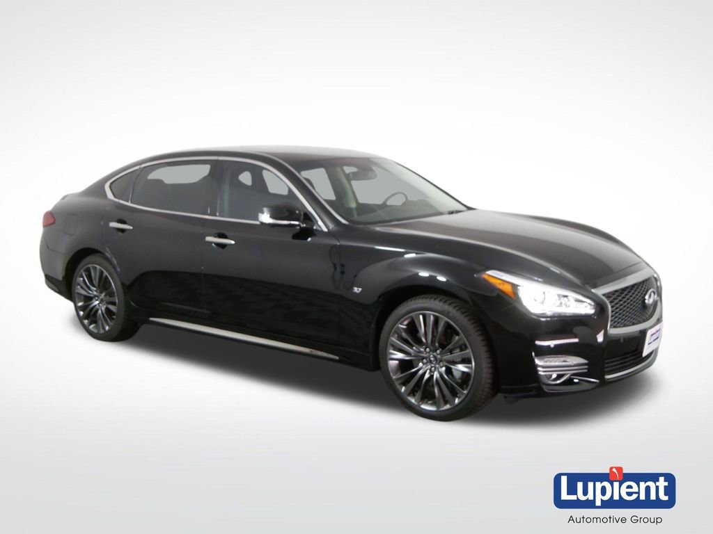 Used 2018 INFINITI Q70 L 3.7 AWD/4WD image 1