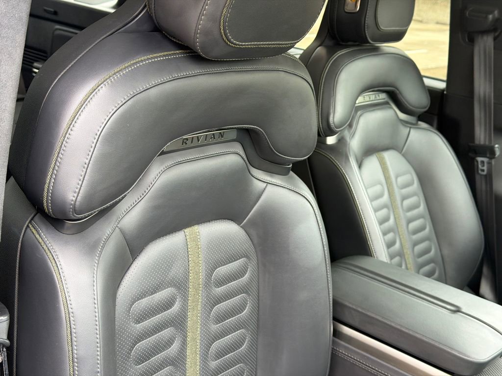 Used 2023 Rivian R1S Adventure AWD/4WD image 13