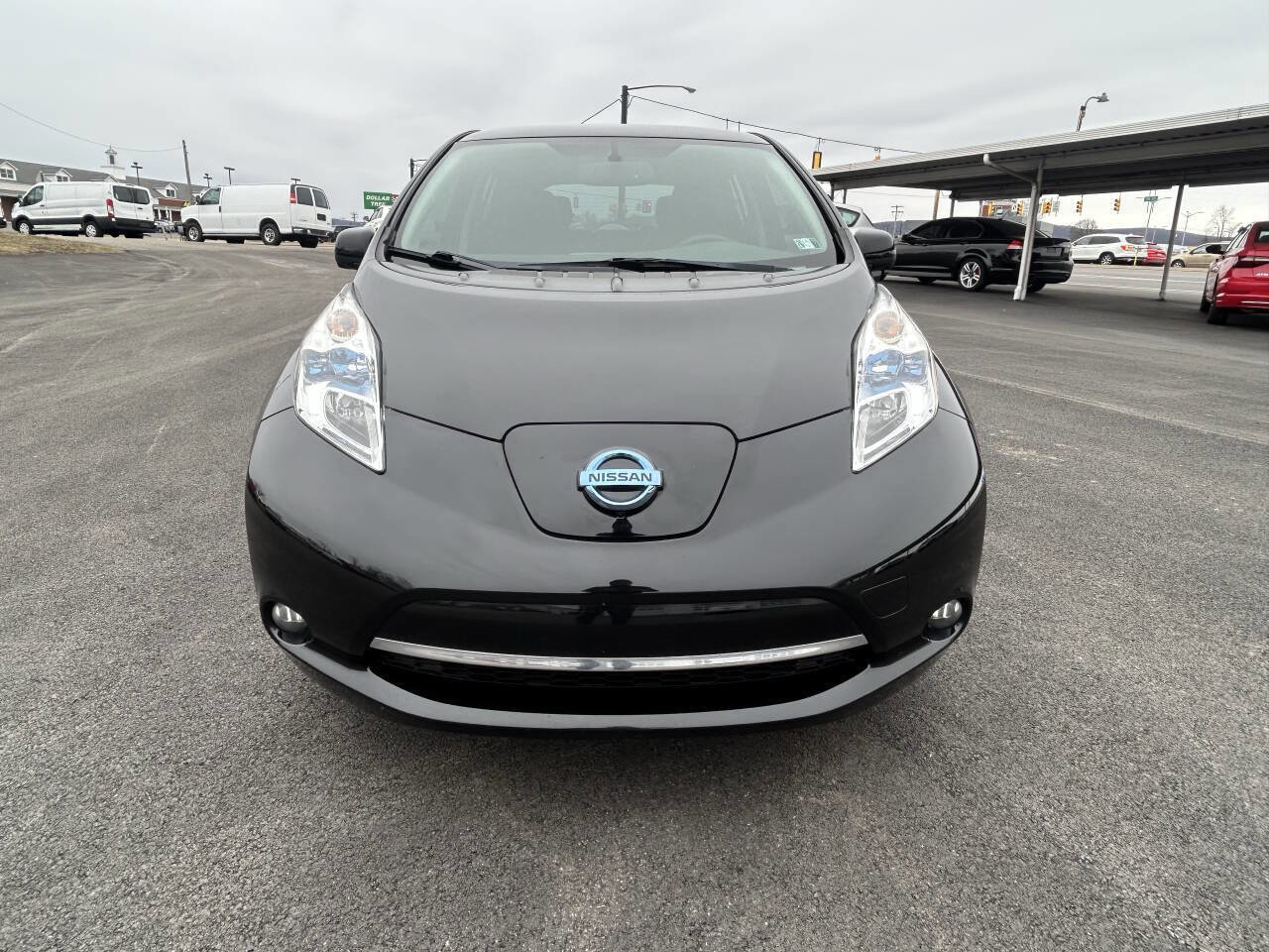Used 2015 Nissan Leaf SL w/ Premium Package image 3