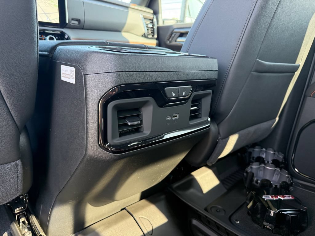 New 2026 GMC Sierra 2500 AT4 w/ AT4 Premium Plus Package AWD/4WD image 24