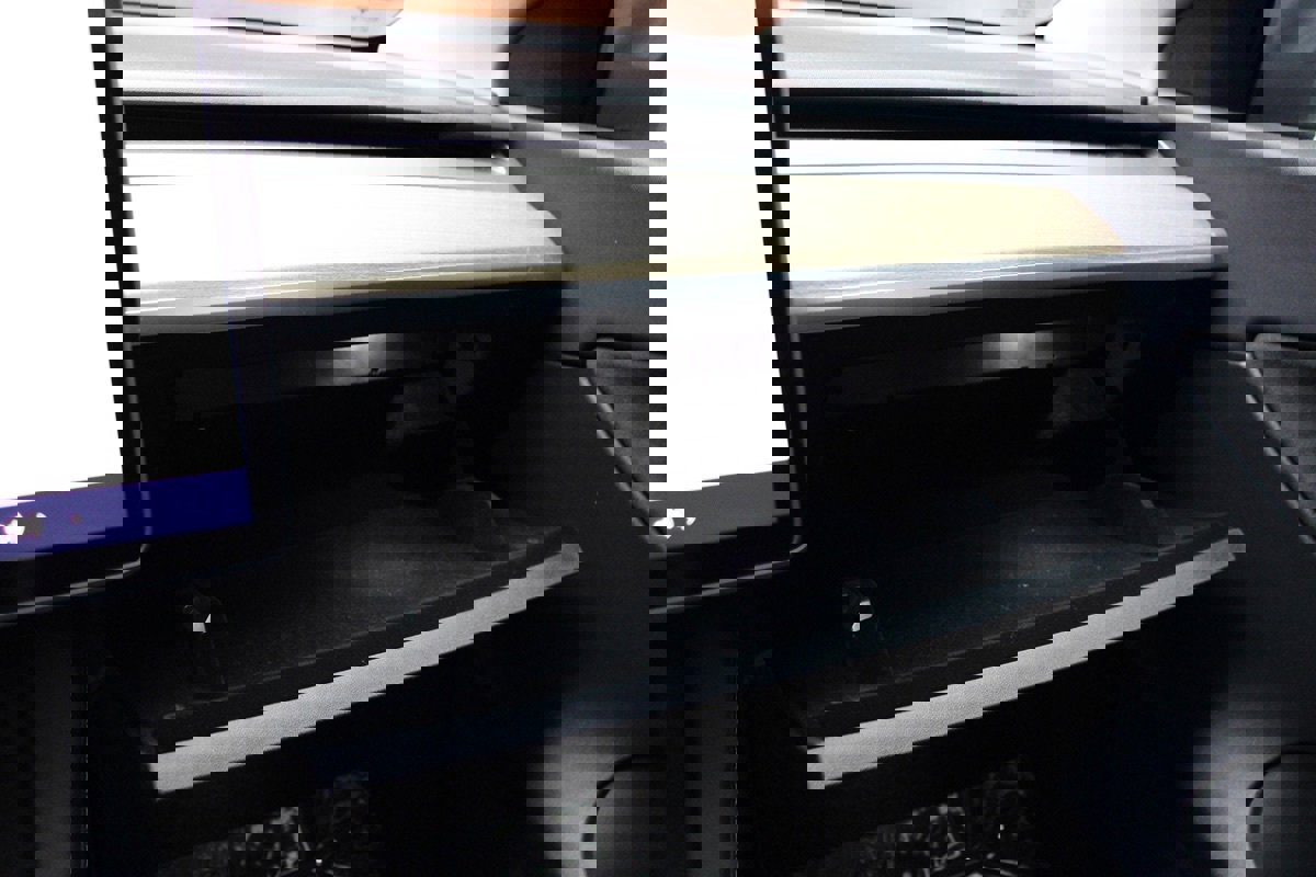 Used 2022 Tesla Model Y Long Range image 22