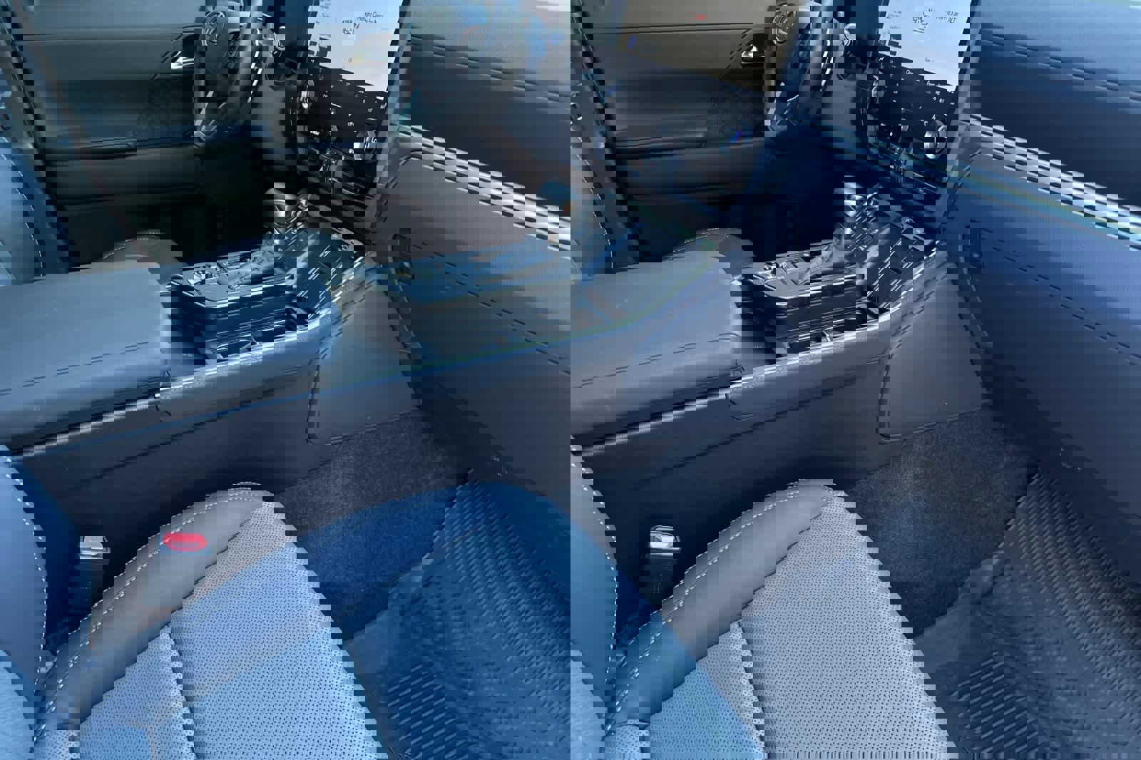 Used 2024 Lexus GX 550 w/ Accessory Package (Z1) image 18