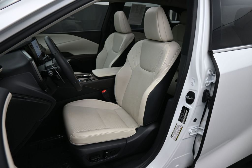 Used 2023 Lexus RX 350 Premium w/ Accessory Package (Z1) FWD image 16