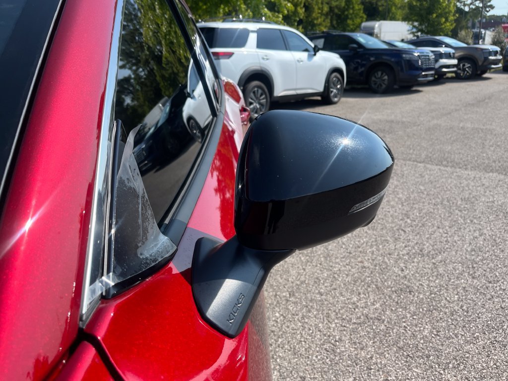 New 2027 Nissan Kicks SR w/ SR Premium Package FWD image 35