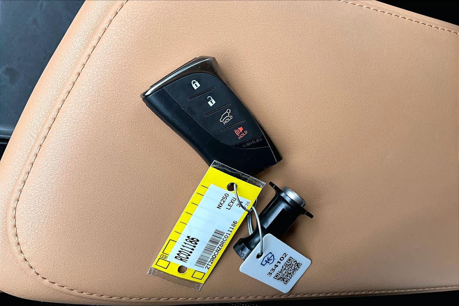 Used 2024 Lexus NX 250 FWD w/ Towing Package (2000 Lbs) image 15