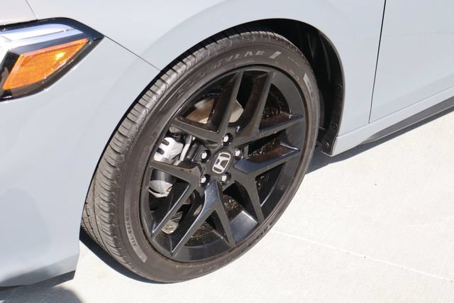 Used 2025 Honda Civic Sport image 3
