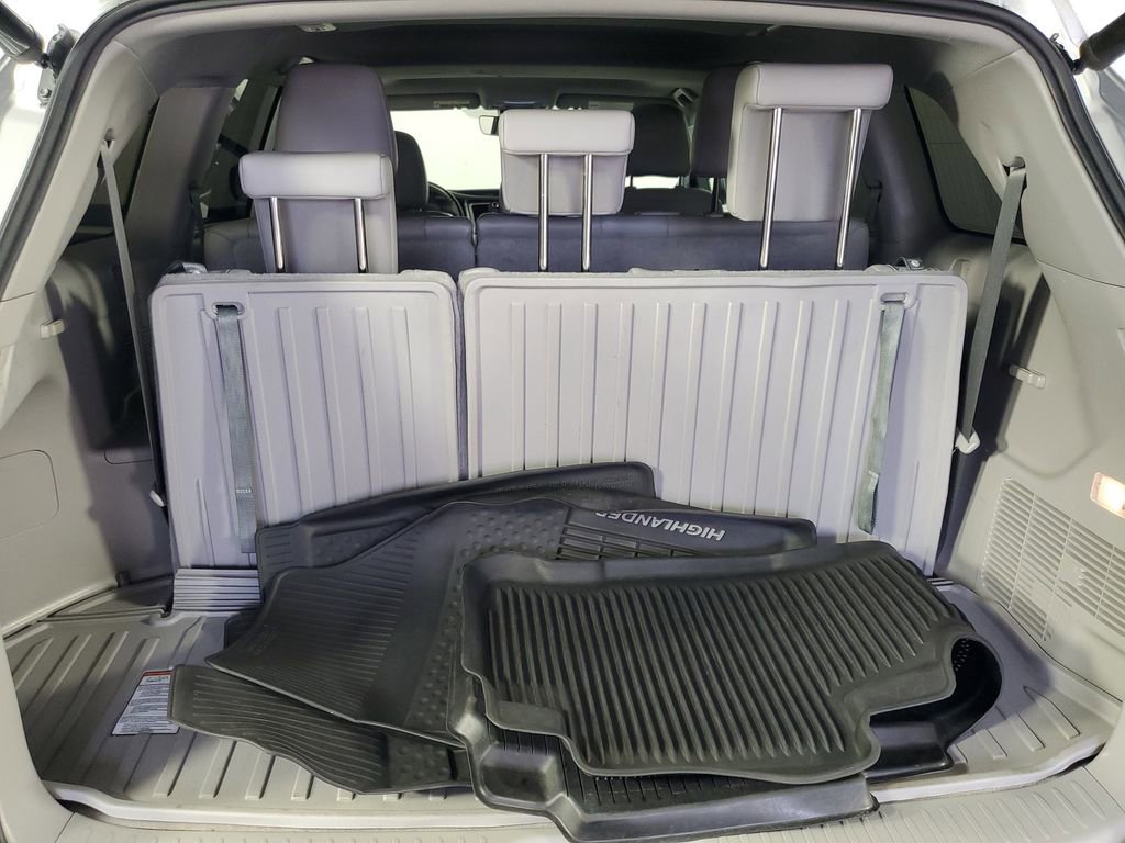 Used 2019 Toyota Highlander XLE image 33