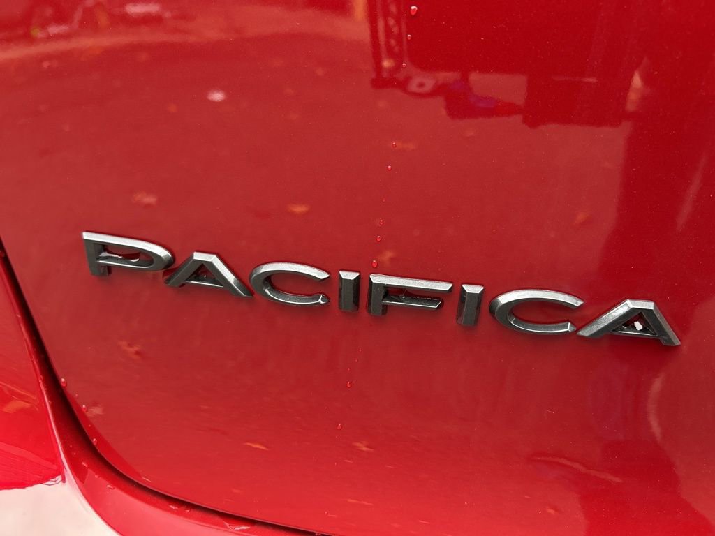 New 2026 Chrysler Pacifica Select image 15