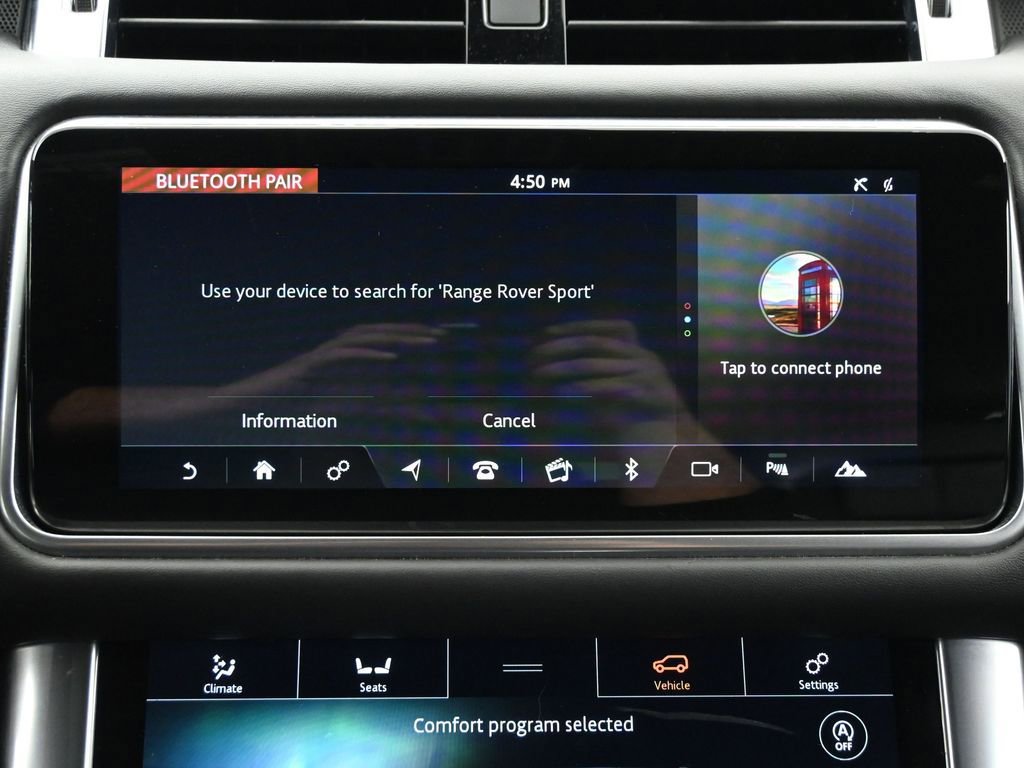 Used 2020 Land Rover Range Rover Sport HST image 32