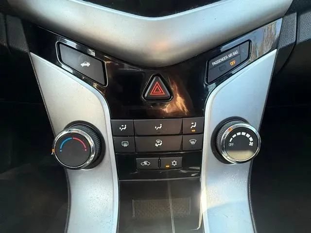 Used 2016 Chevrolet Cruze LT FWD image 24