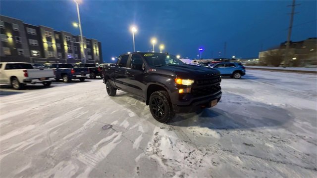 Used 2022 Chevrolet Silverado 1500 Custom Trail Boss w/ LPO, Dark Essentials Package image 2
