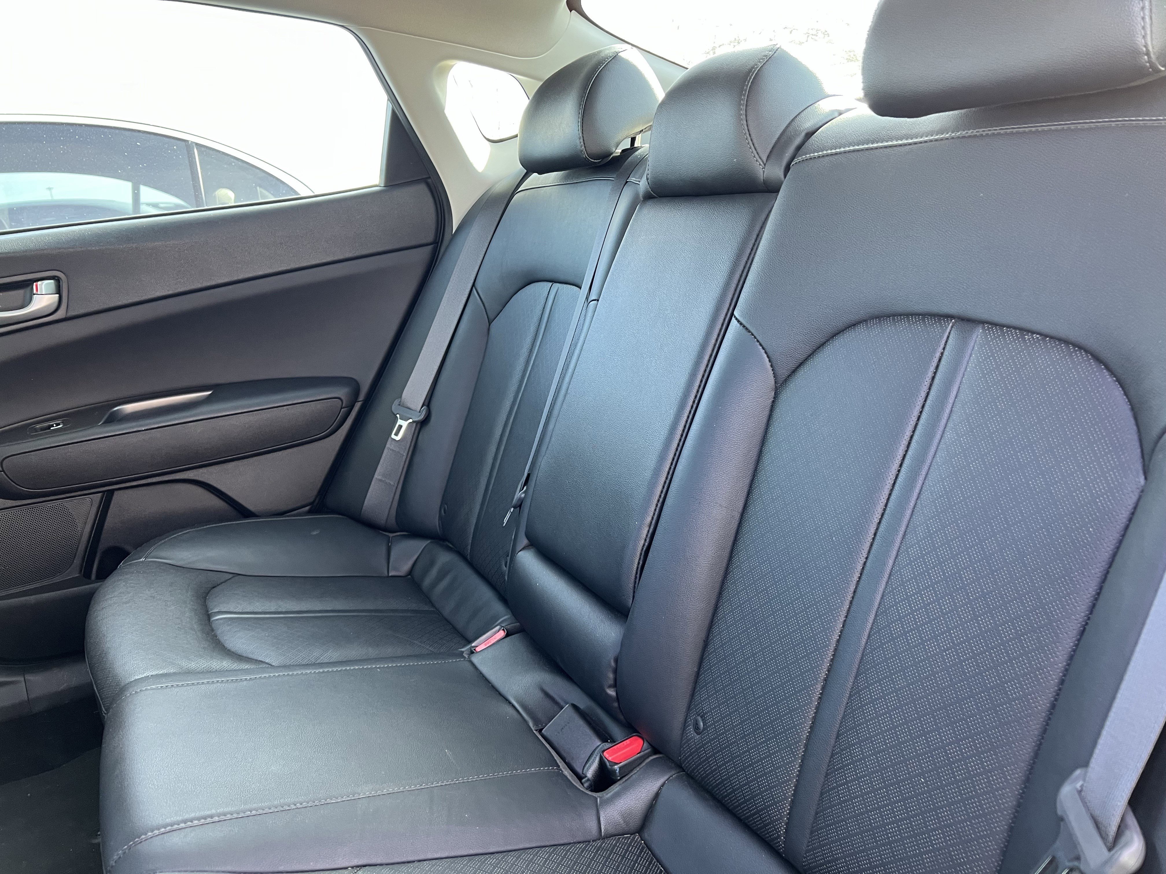 Used 2020 Kia Optima SE image 34