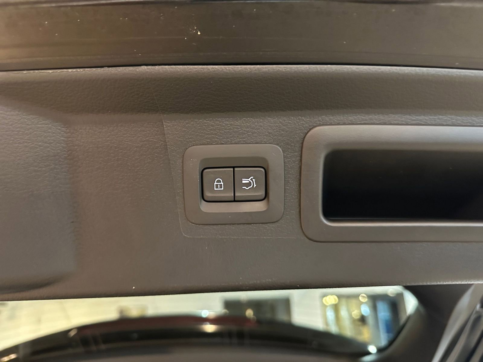 Used 2025 MAZDA CX-50 2.5 Hybrid w/ Premium Plus Pkg image 23