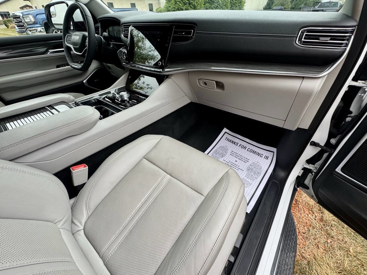 Used 2022 Jeep Wagoneer Series III image 17