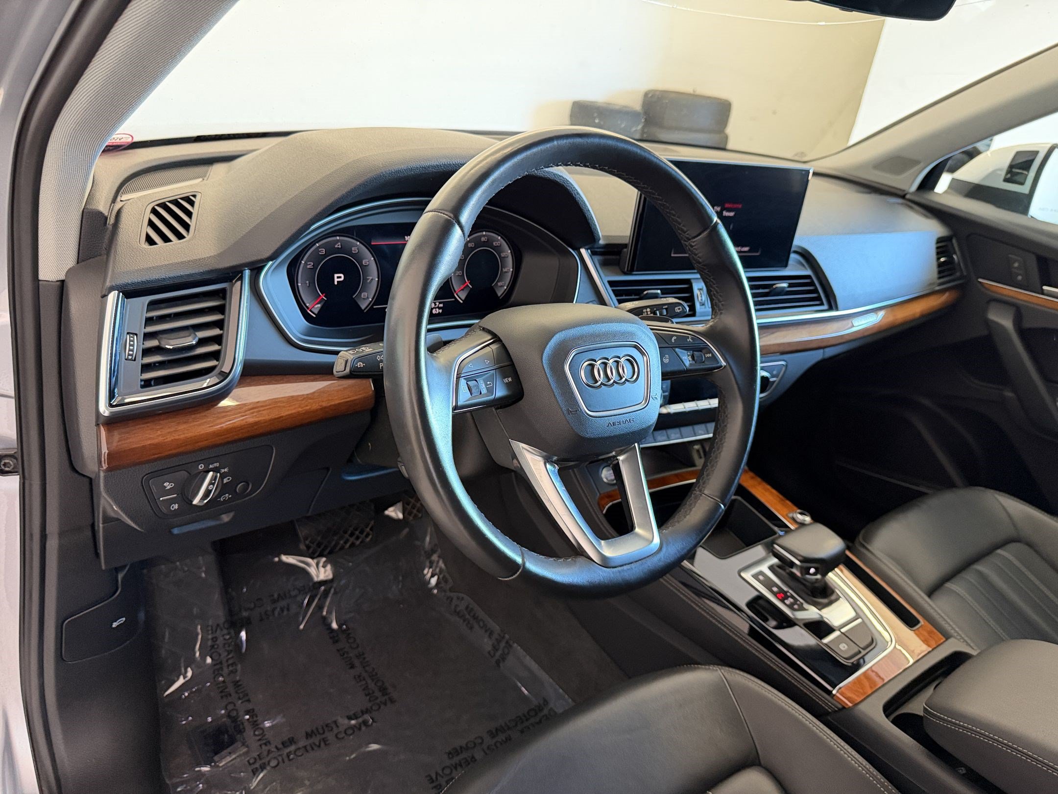 Used 2023 Audi Q5 2.0T Premium Plus w/ Premium Plus Package AWD/4WD image 4
