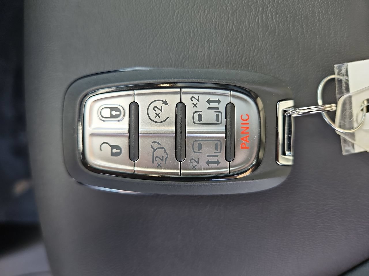 New 2026 Chrysler Pacifica Select w/ S Appearance Package FWD image 34