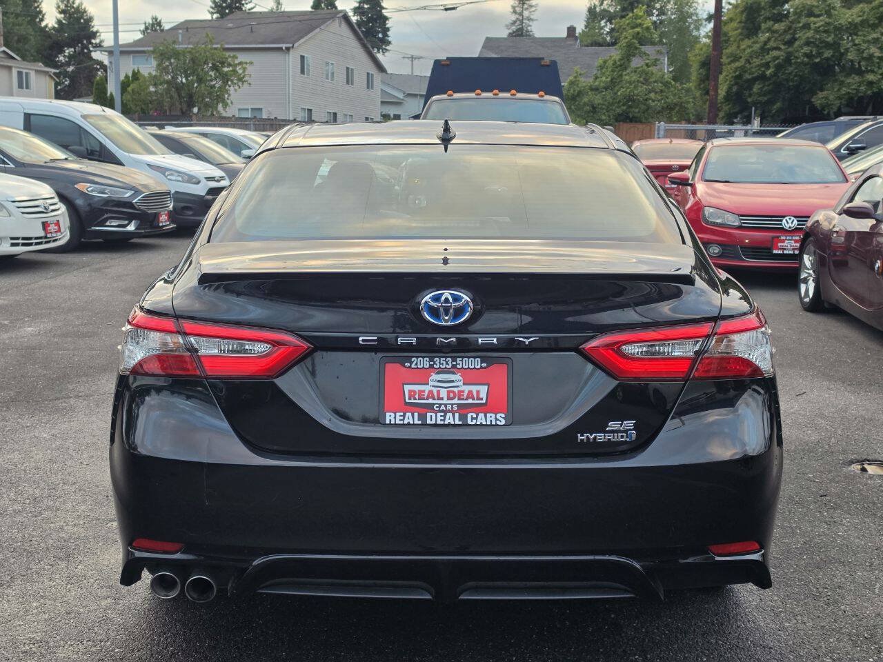Used 2018 Toyota Camry SE FWD image 7