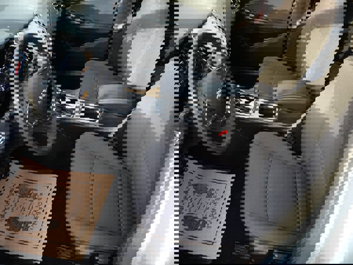 Used 2017 Chevrolet Cruze LS image 10