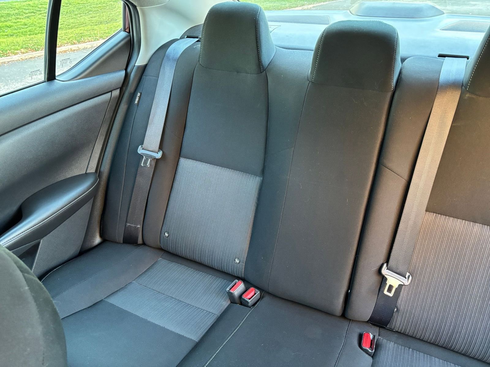 Used 2025 Nissan Sentra SV image 33