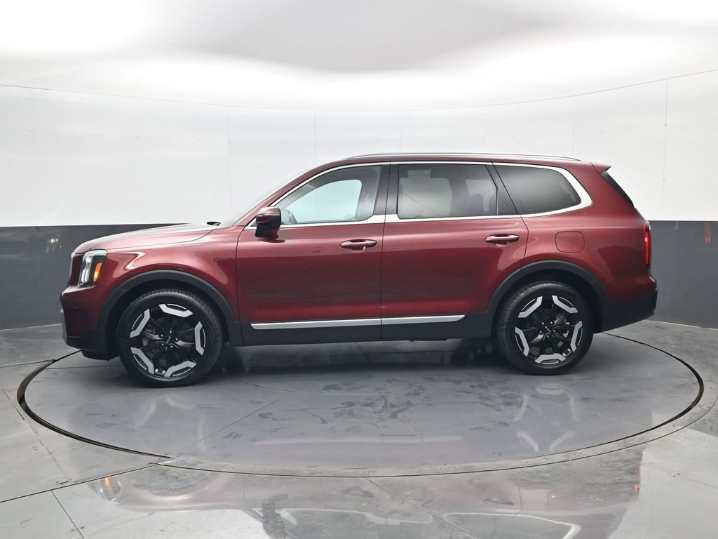 Used 2023 Kia Telluride S image 8