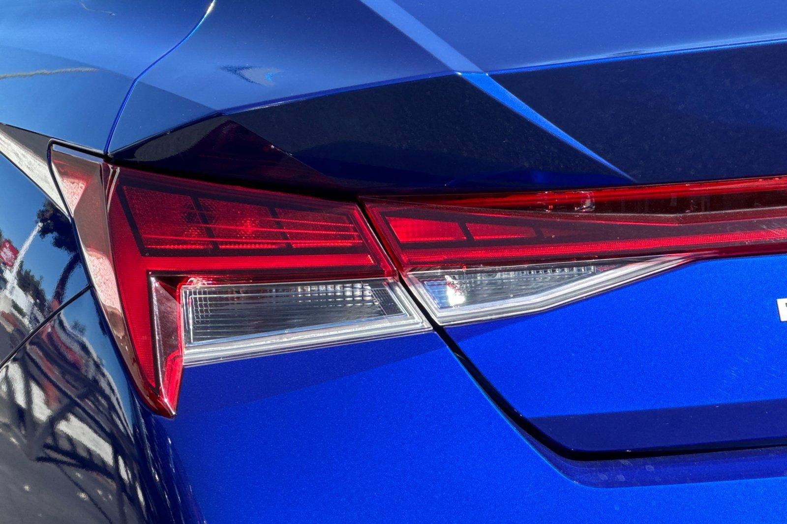 Used 2024 Hyundai Elantra SEL w/ Convenience Package image 45