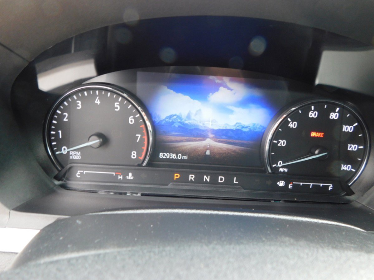 Used 2021 Ford Explorer XLT image 6