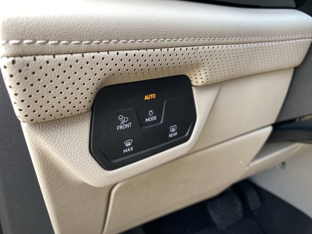 Used 2024 Volkswagen Atlas SE FWD image 23
