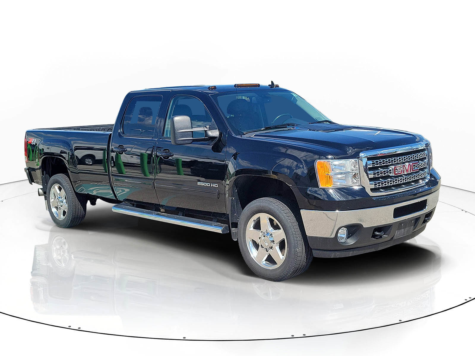 Used 2013 GMC Sierra 2500 SLT w/ SLT Convenience Package AWD/4WD image 2