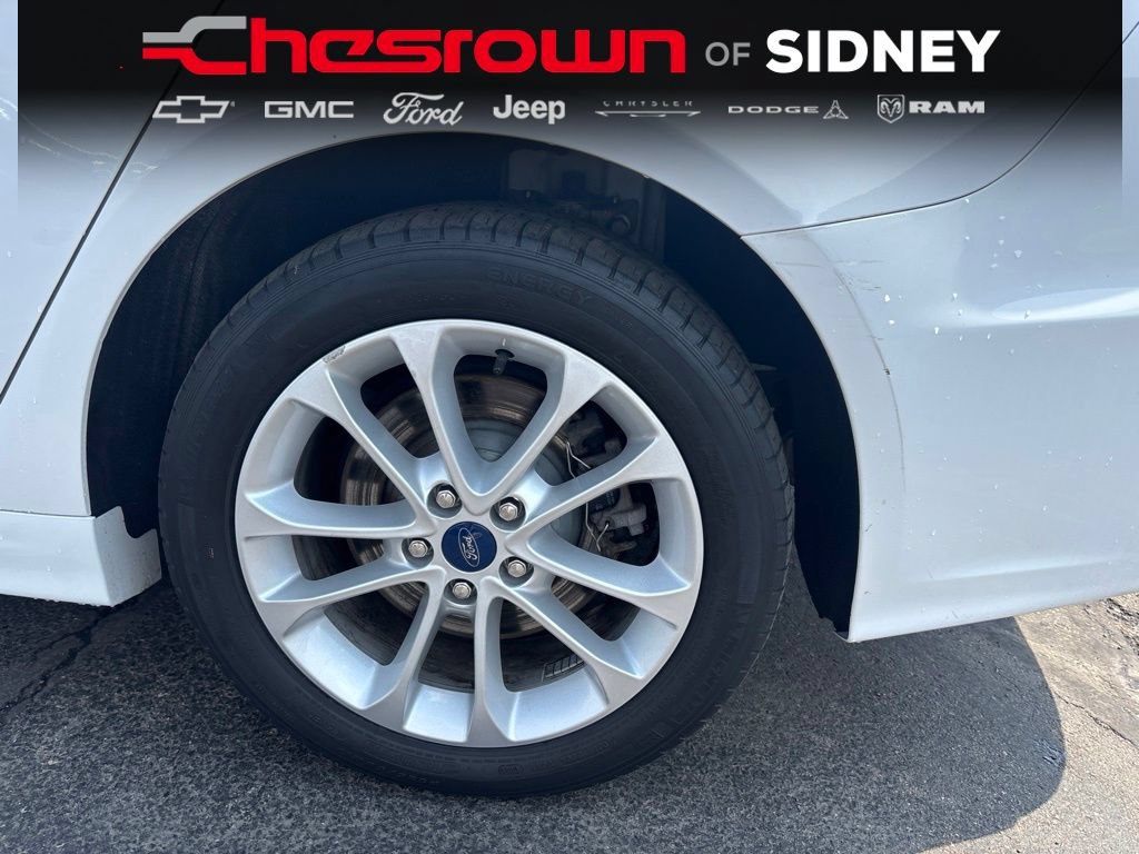 Used 2020 Ford Fusion Energi Titanium FWD image 10