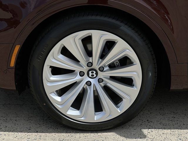 New 2024 Bentley Bentayga image 6