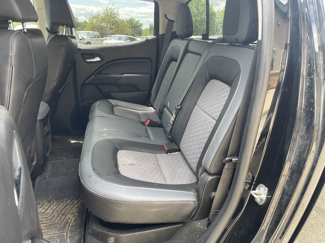 Used 2016 Chevrolet Colorado Z71 AWD/4WD image 23