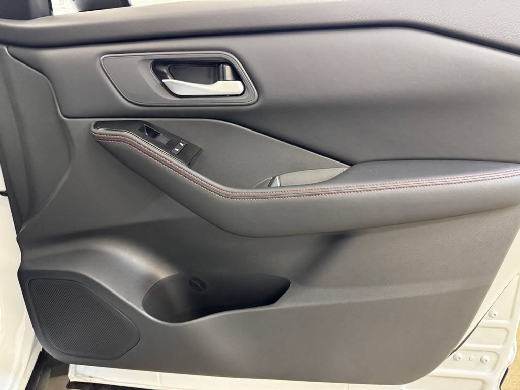 New 2026 Nissan Rogue SV AWD/4WD image 26