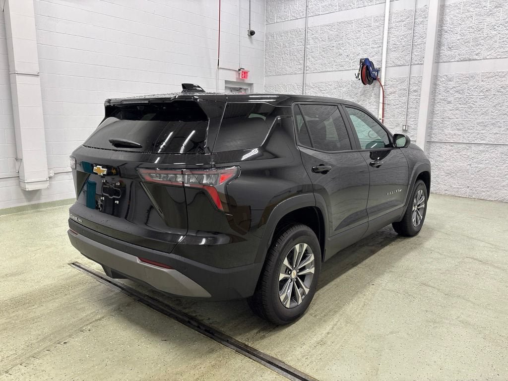 New 2027 Chevrolet Equinox LT w/ Convenience Package II AWD/4WD image 4