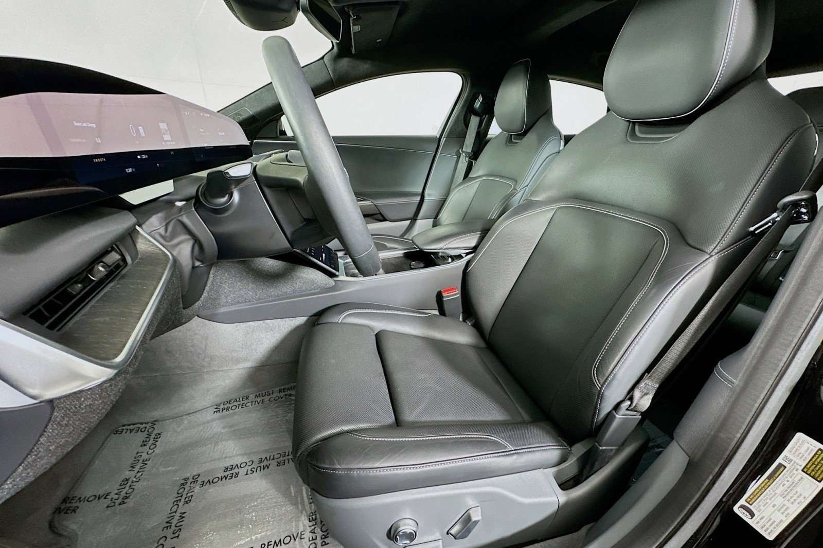 Used 2024 Lucid Air Touring image 18